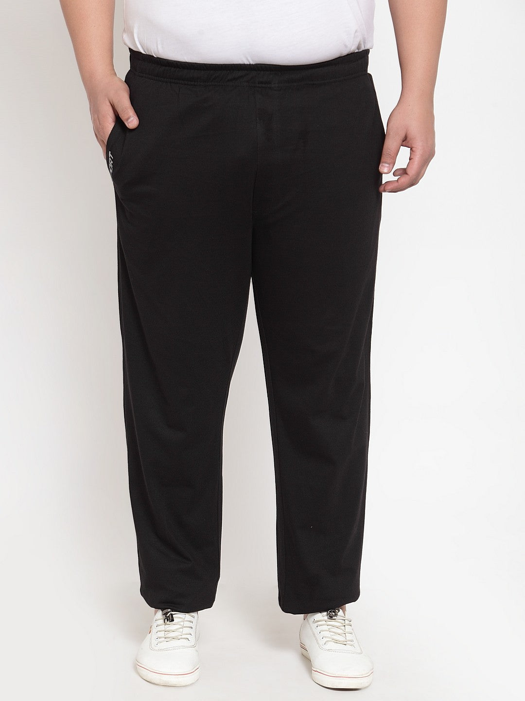 Plus Size Men Black Solid Track Pants1