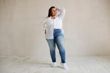 Get the Perfect Fit with Plus-Size Denim: Tips for Curvy Women
