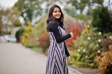 How to Mix Casual and Formal Pieces With Ease