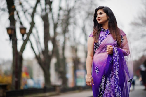 Maternity Fashion Adapts to Plus-Size Indian Consumers