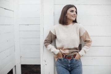 How to Wear Plus-Size Turtlenecks and Keep it Fashionable