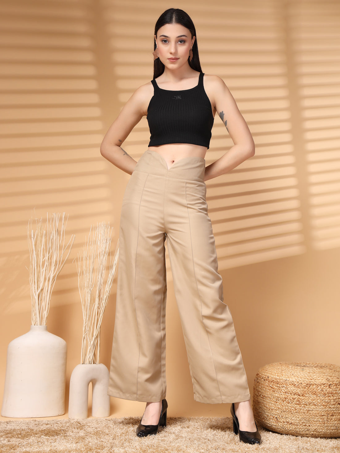 Women Solid Loose Fit High-Rise Trousers