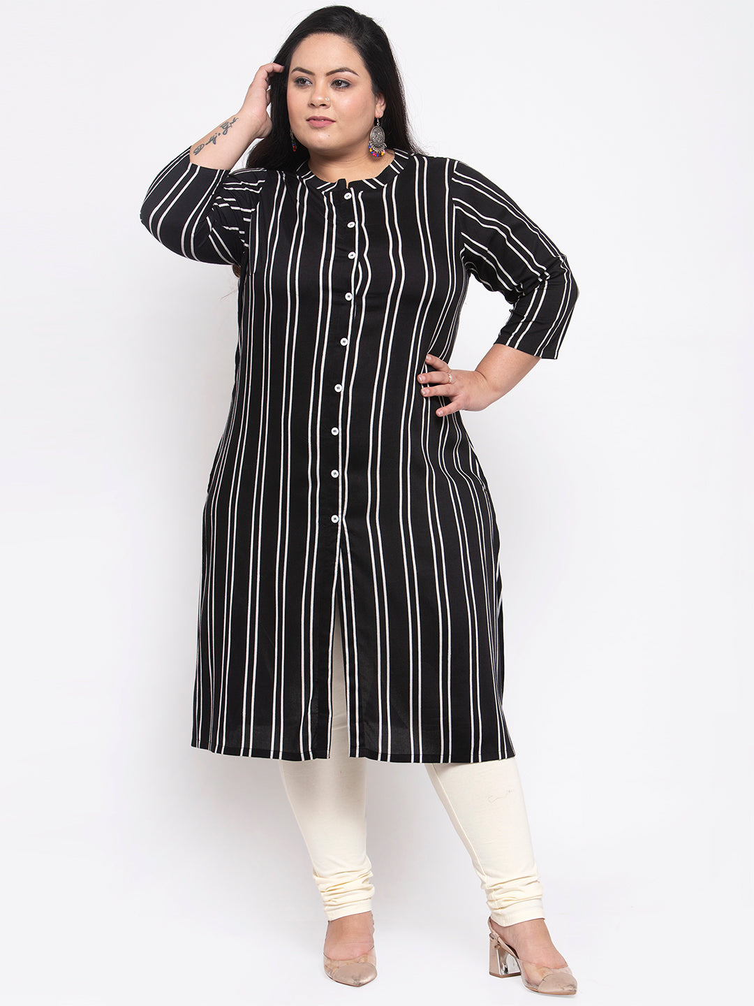 Women Black & White Striped Straight Kurta