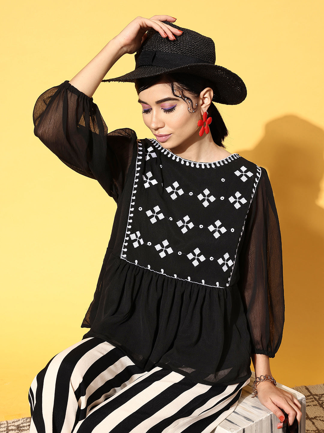 plusS Black Geometric Indie Gal Top