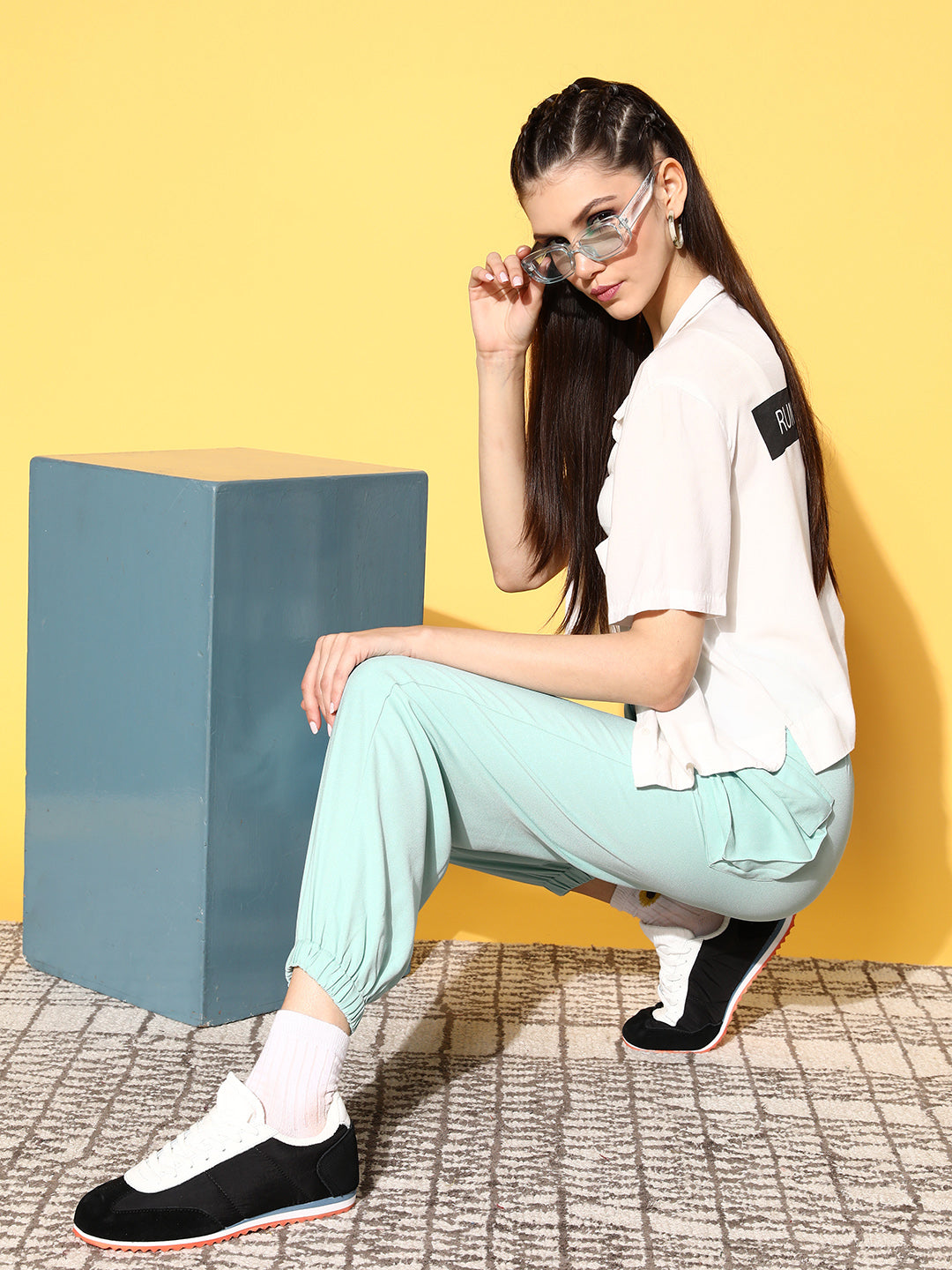 Women Enchanting Sea Green Solid Utility Track Pants