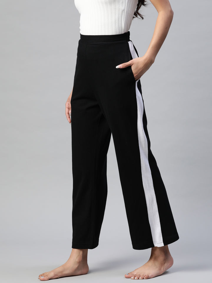 Women Black Solid Track Pants