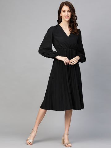 plusS Black Accordion Pleated Wrap Dress