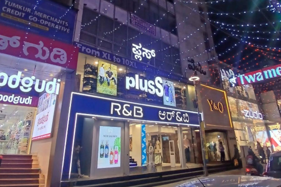 Commercial Street