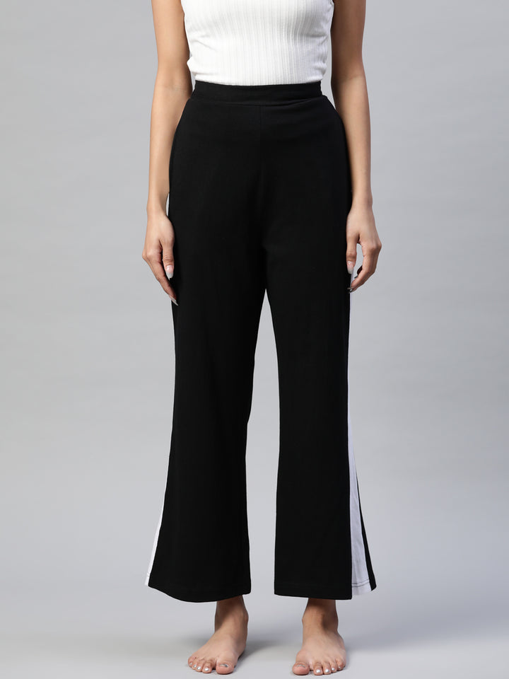 Women Black Solid Track Pants