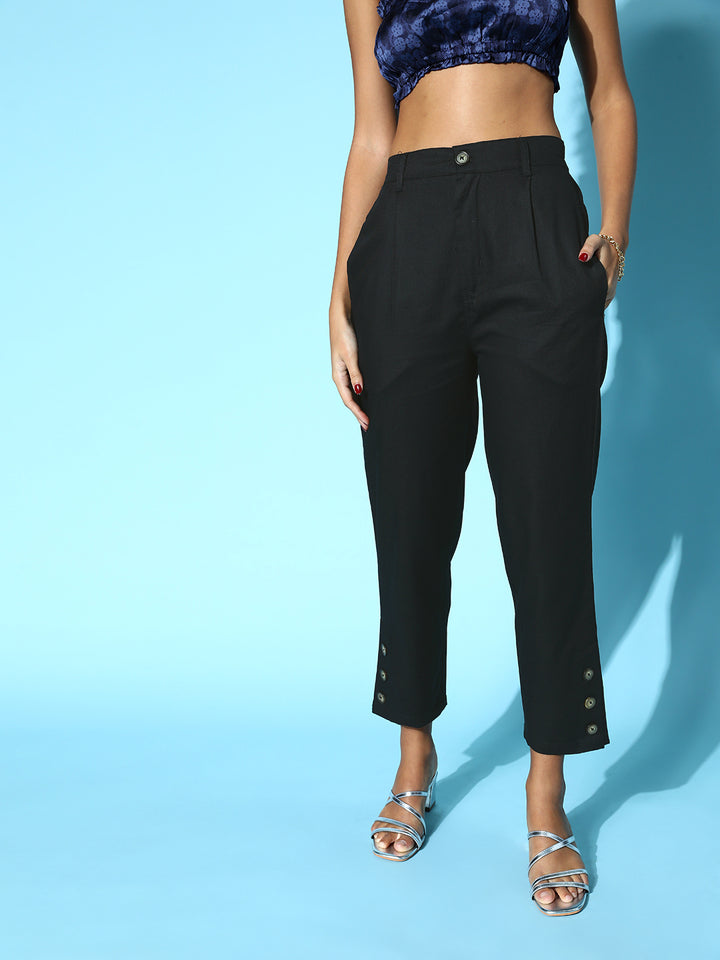 Women Classic Black Solid Y2K Cargo Trousers