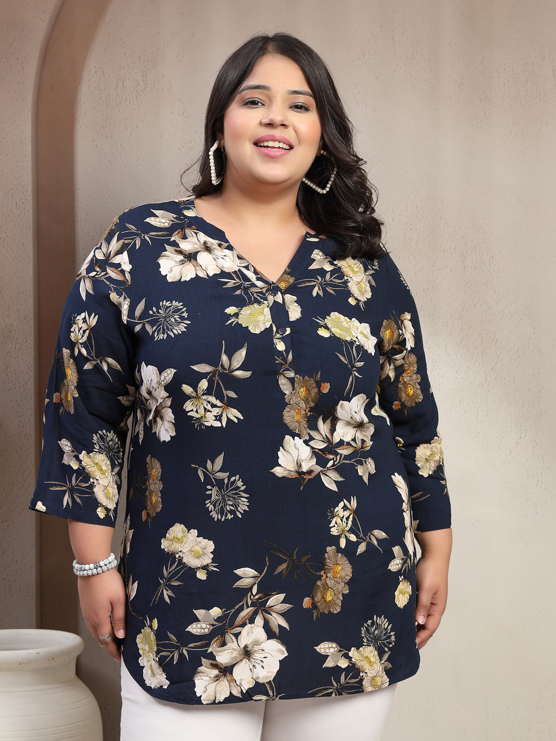 Plus Size V-Neck Floral Print Top