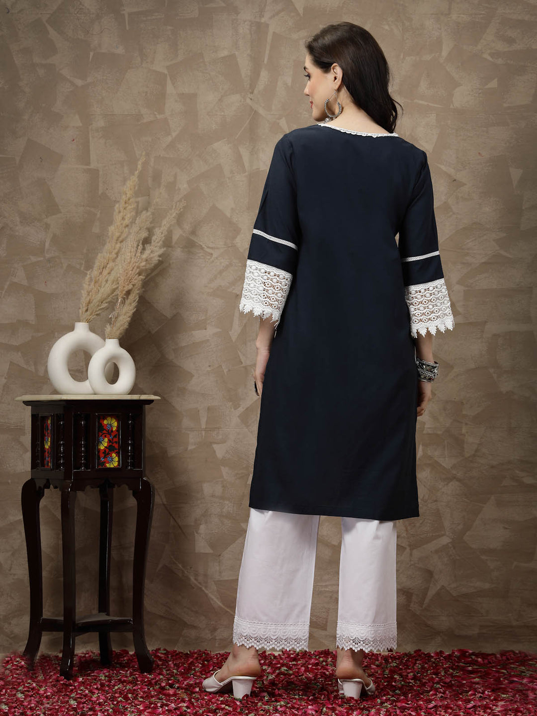 Ethnic Motifs Printed V-Neck Lace Detail Cotton Kurta