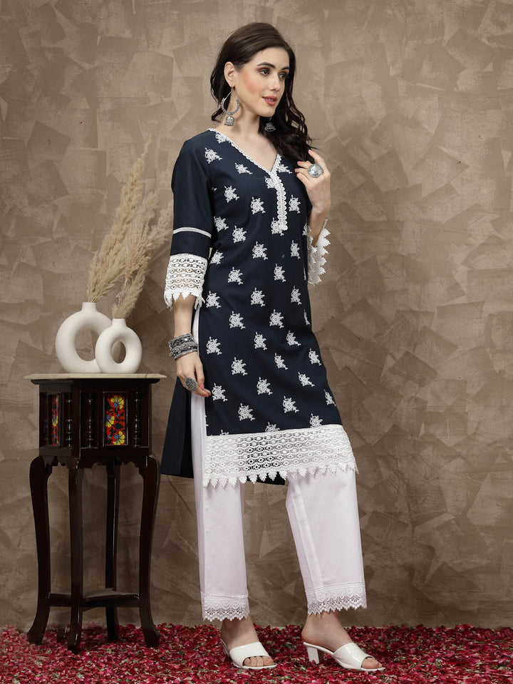 Ethnic Motifs Printed V-Neck Lace Detail Cotton Kurta