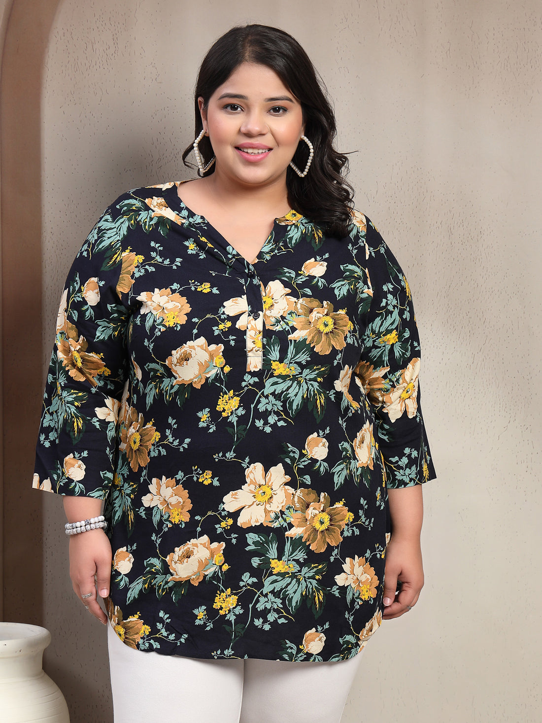 Plus Size V-Neck Floral Print Top