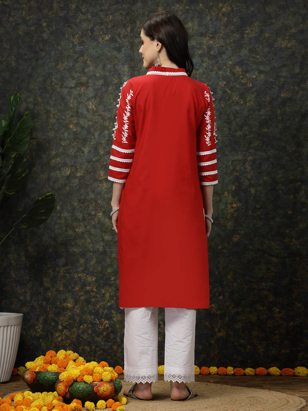 Red Floral Printed Thread Work Cotton Straight Kurta