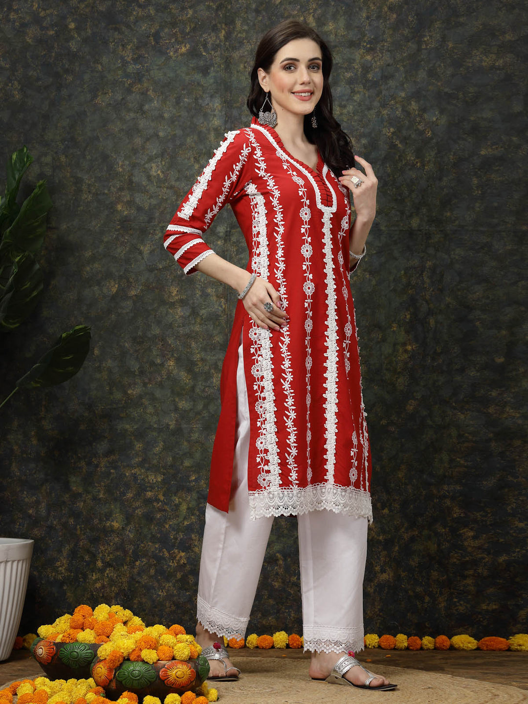 Red Floral Printed Thread Work Cotton Straight Kurta