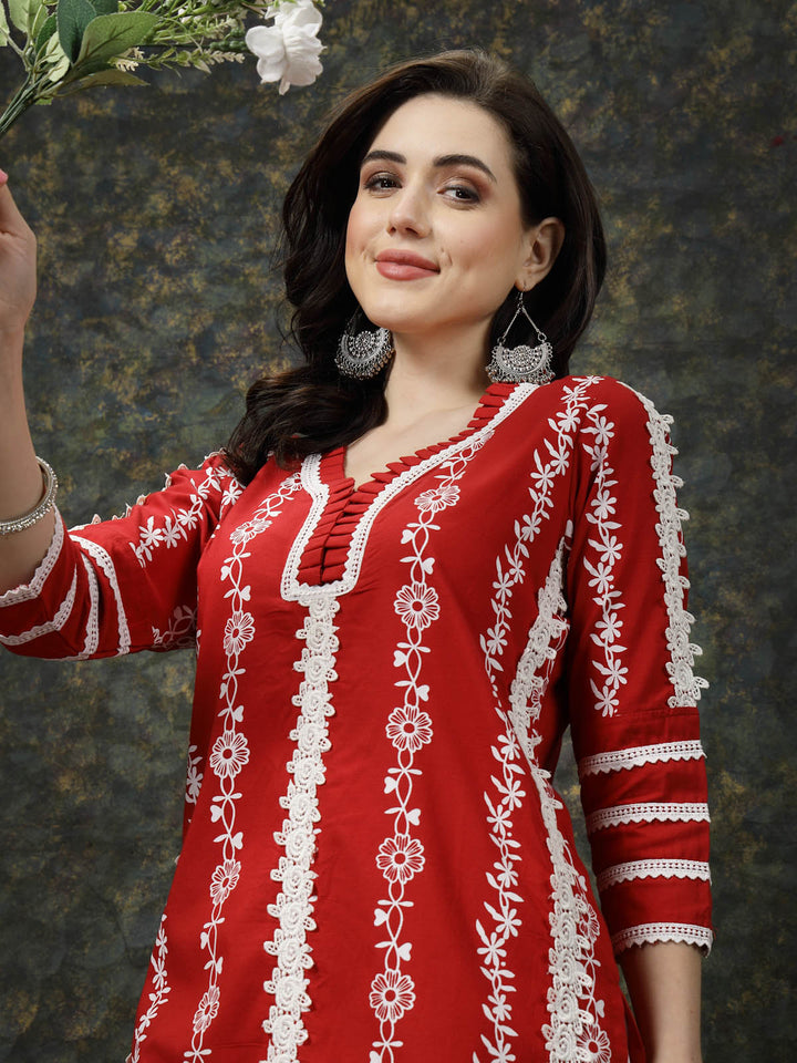 Red Floral Printed Thread Work Cotton Straight Kurta