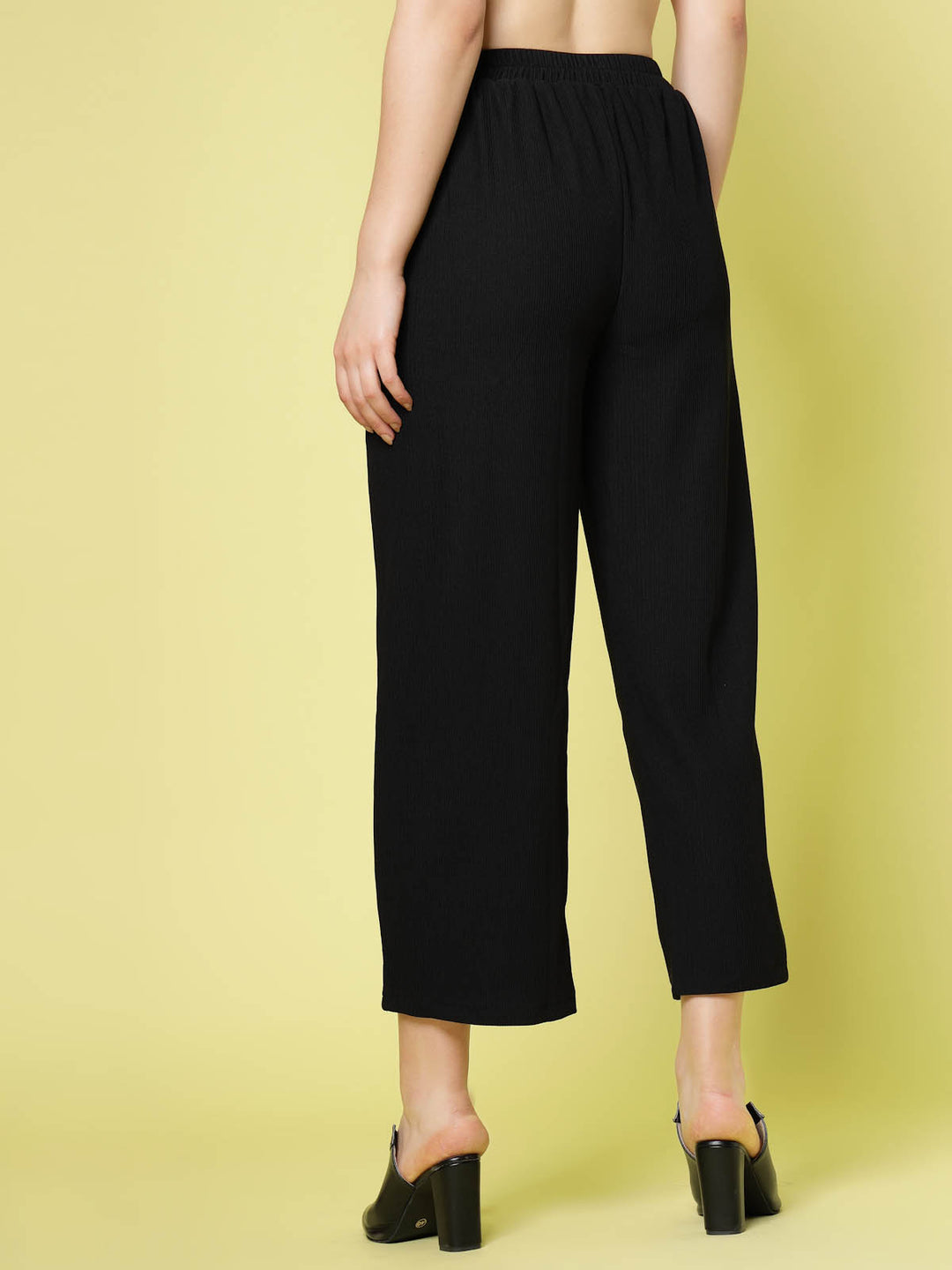 Women Black Solid Parallel Trousers