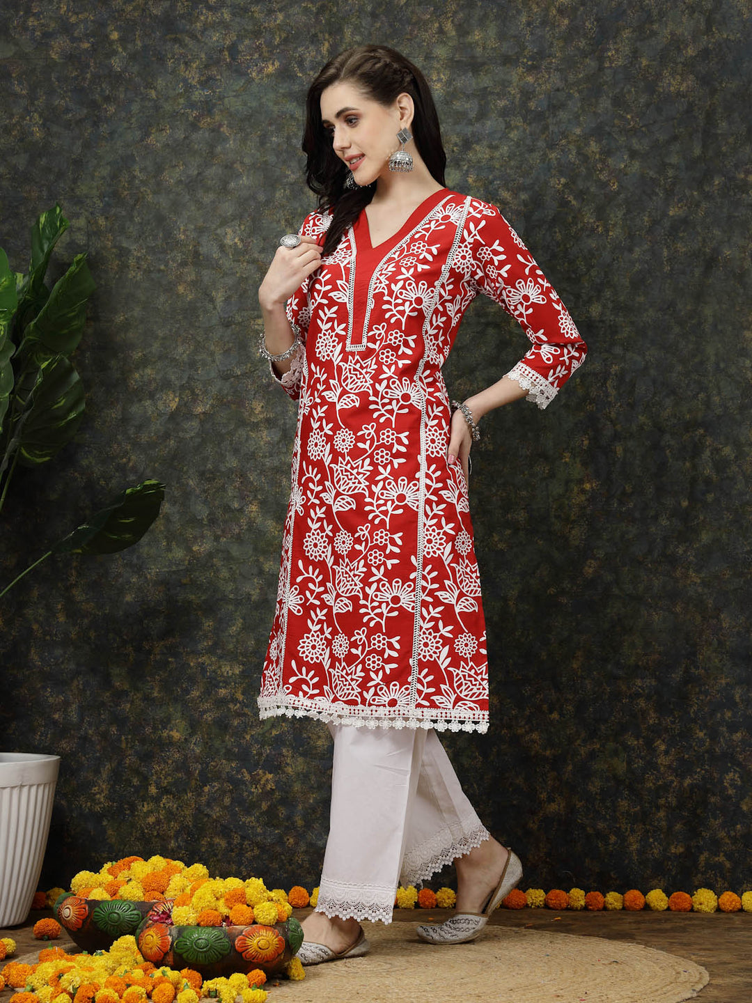 Red Floral Printed Thread Work Cotton Straight Kurta