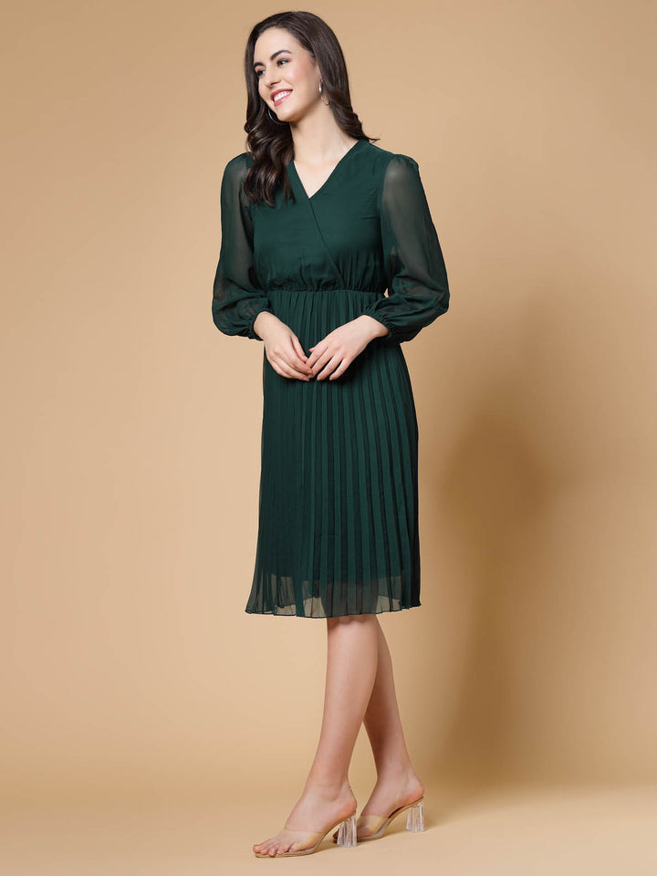 Green V-Neck Puff Sleeves Accordion Pleated Empire Dress