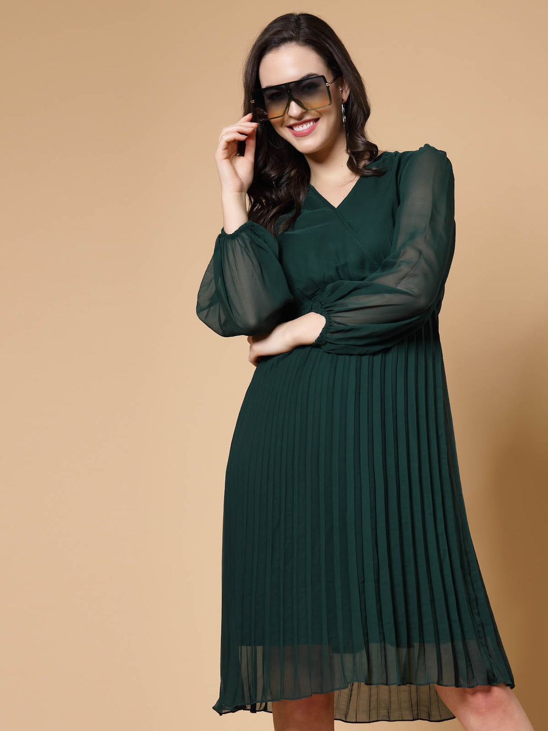 Green V-Neck Puff Sleeves Accordion Pleated Empire Dress