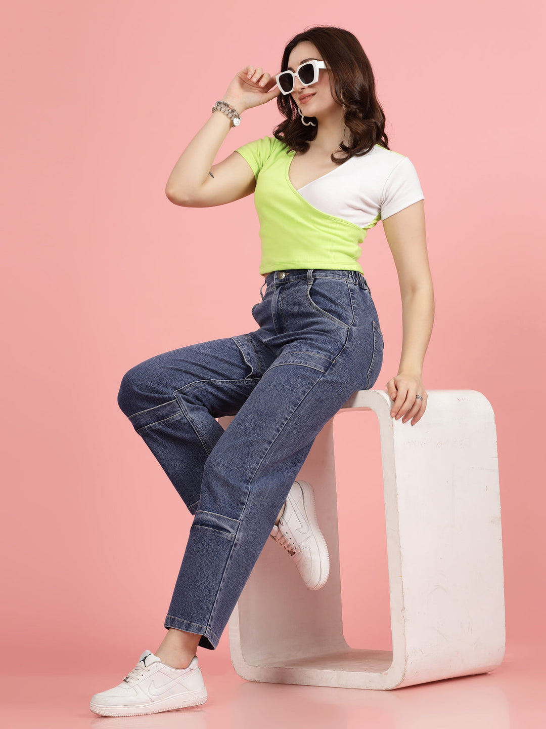 Women Low Distress Stretchable Jeans