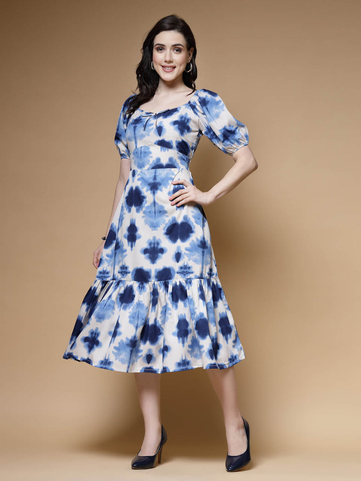 Blue & White Tie & Dye Sweetheart Neck Puff Sleeves Tiered Fit and Flare Midi Dress