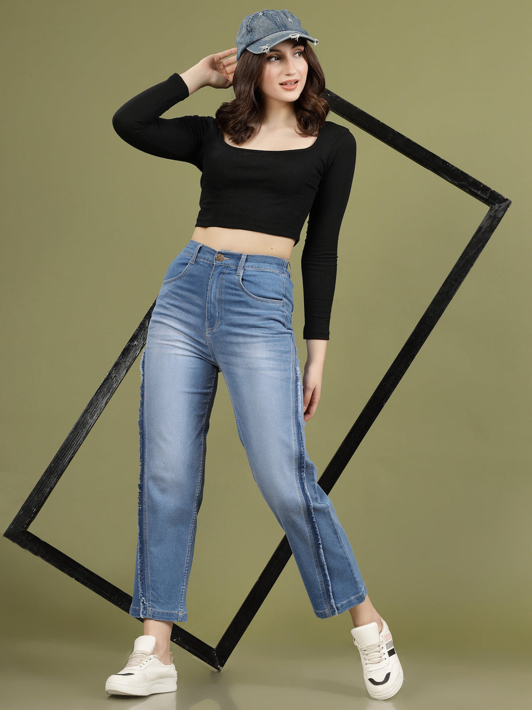 Women Slash Knee Light Fade Stretchable Jeans