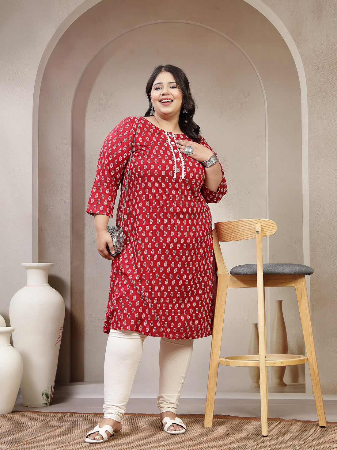 Plus Size Women Ethnic Motifs Embroidered Flared Sleeves Thread Work Kurta