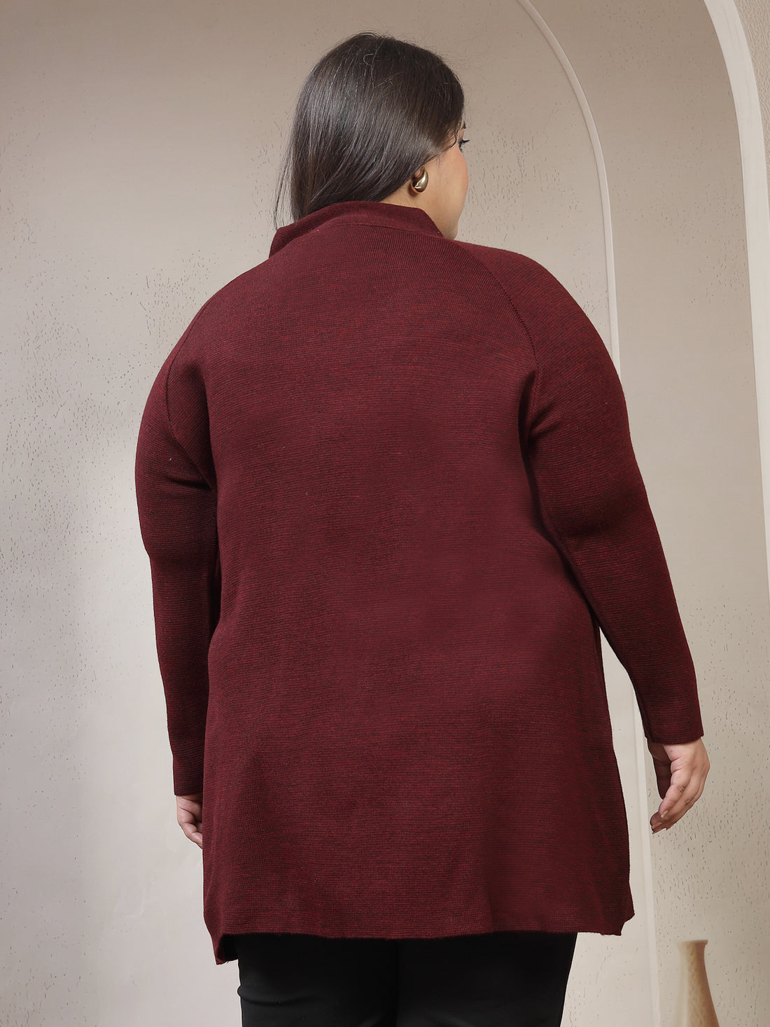 Plus Size Solid Round Neck Regular Sleeves Cardigan Sweaters