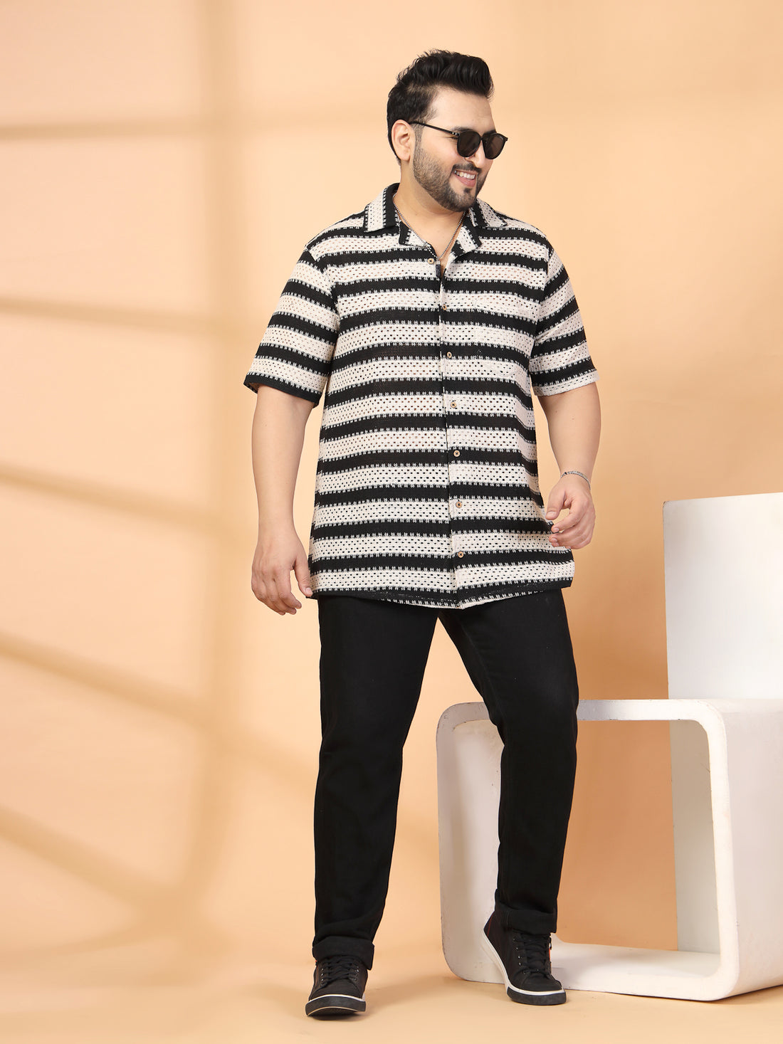 Plus Size Cuban Collar Crochet Resist Shirt