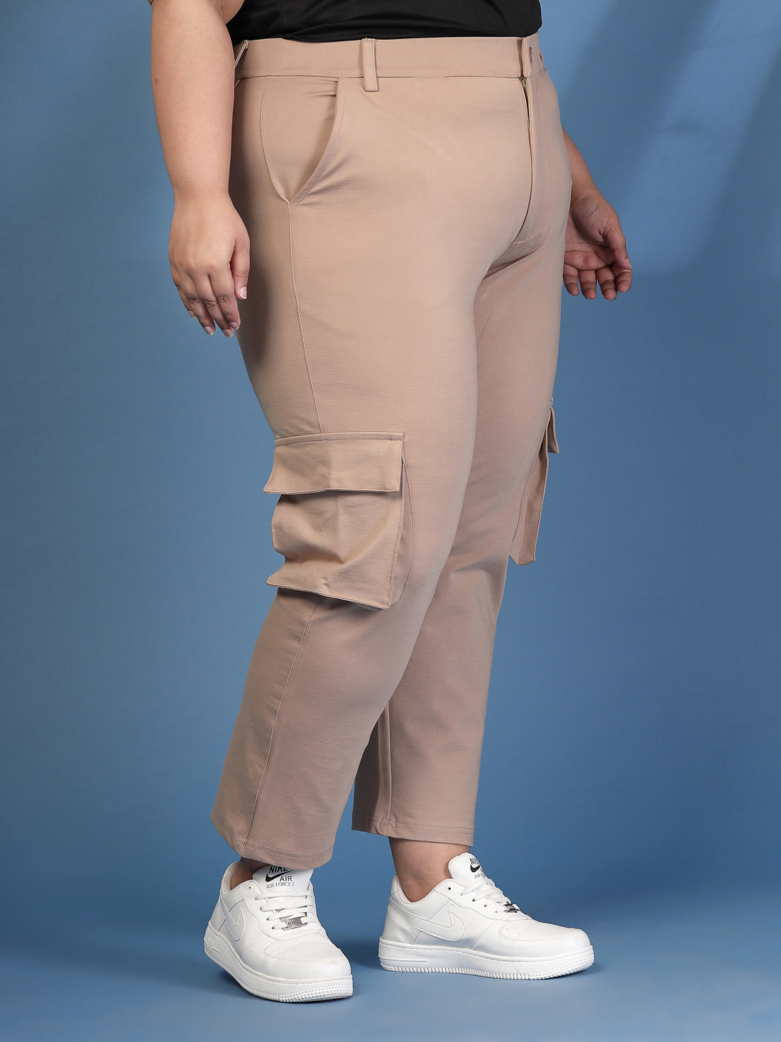 Plus Size Women Solid Mid Rise Regular Fit Cargo Trousers