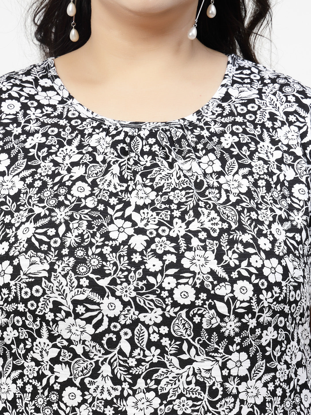 Plus Size Black Floral Printed Cotton T-shirt