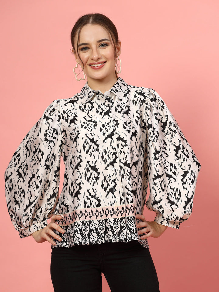 Geometric Print Puff Sleeve Top