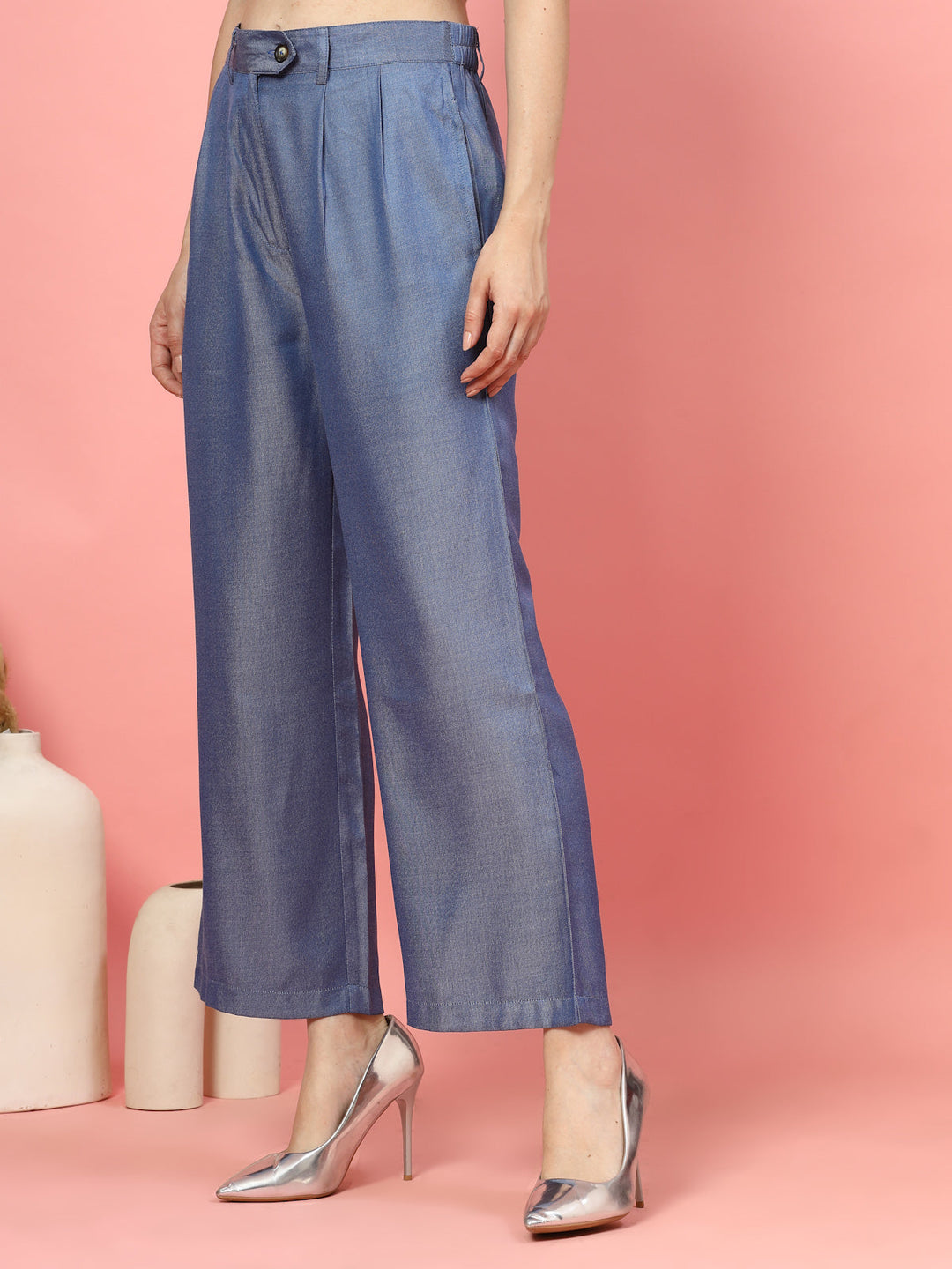 Women Loose Fit Pleated Trousers