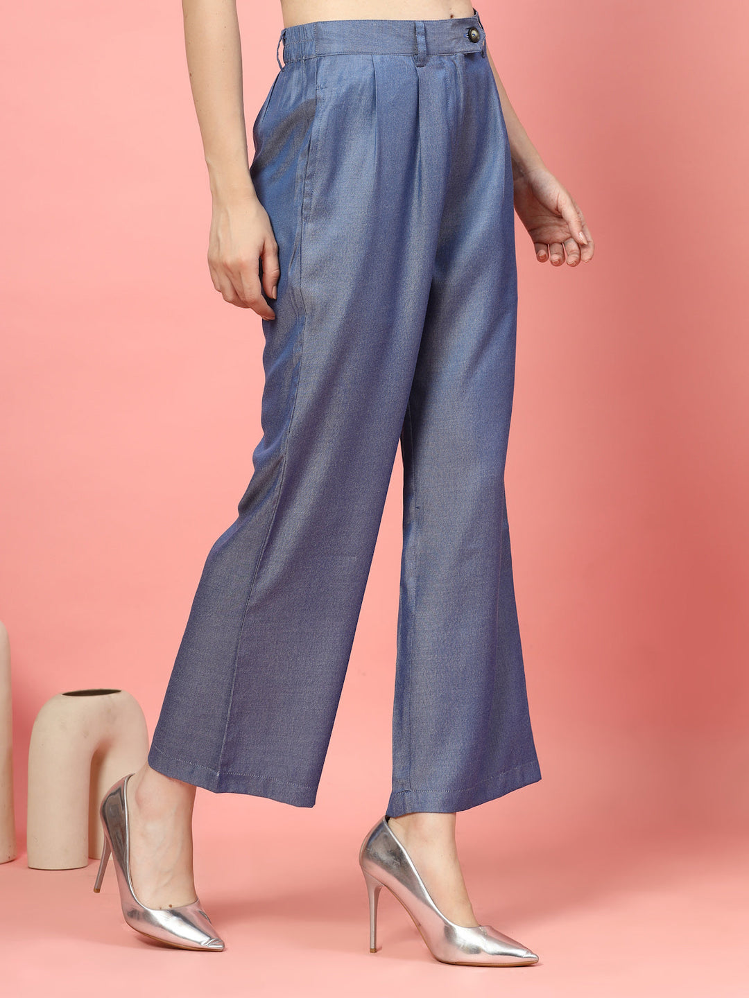 Women Loose Fit Pleated Trousers