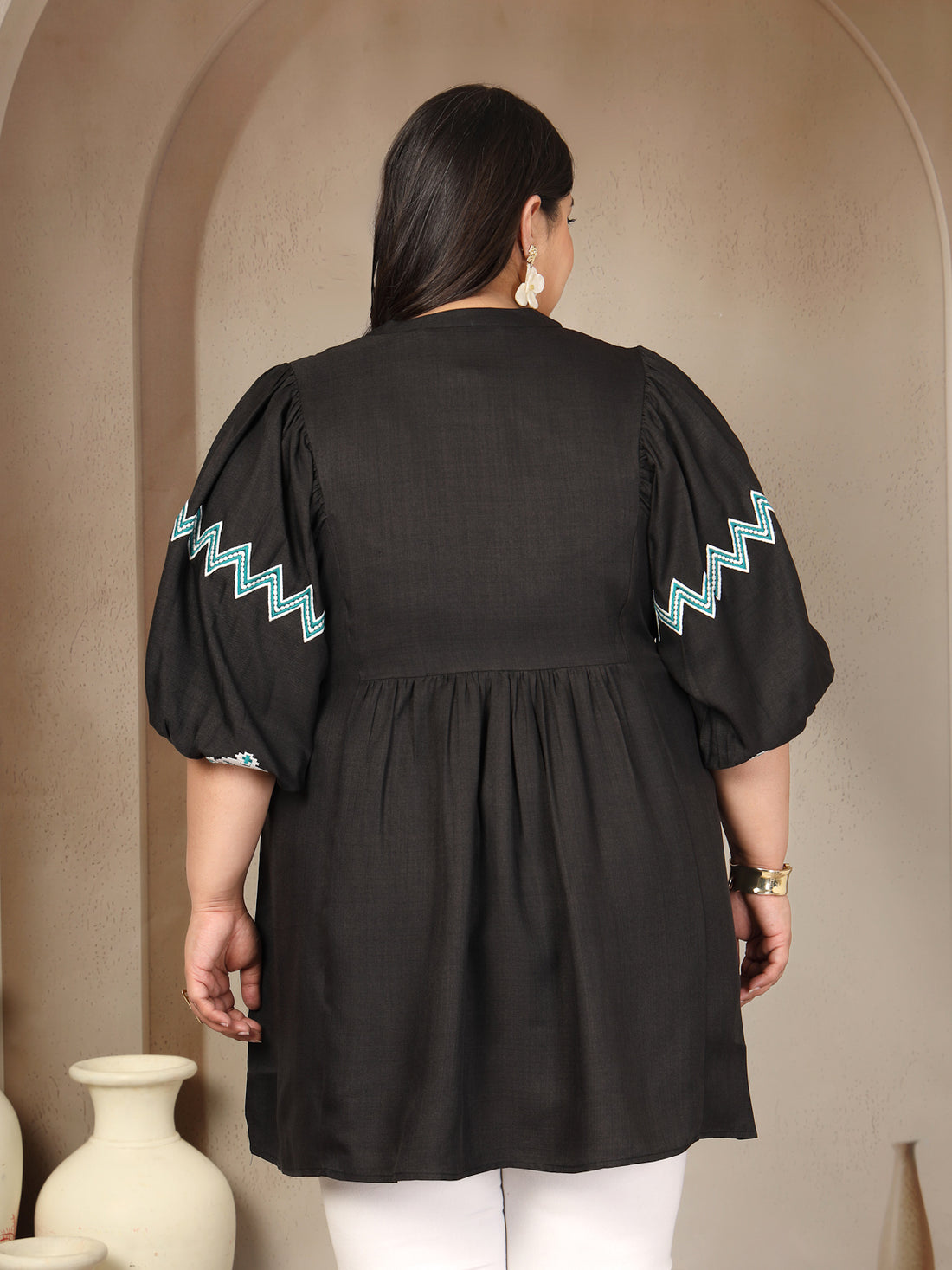 Plus Size Embroidered Puff Sleeve Ethnic Top