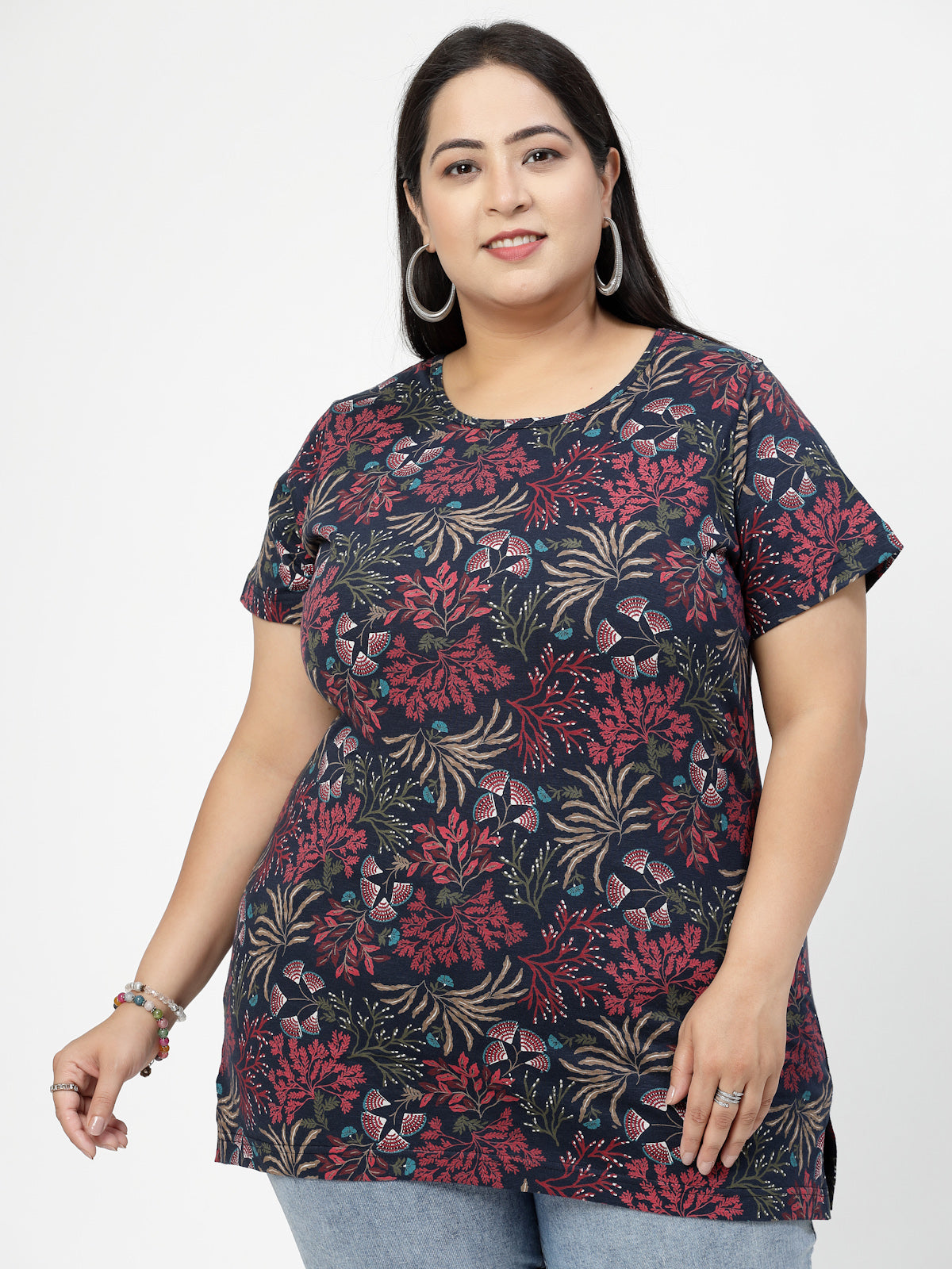 Plus Size Floral Printed Round Neck Short Sleeves Cotton T-shirt