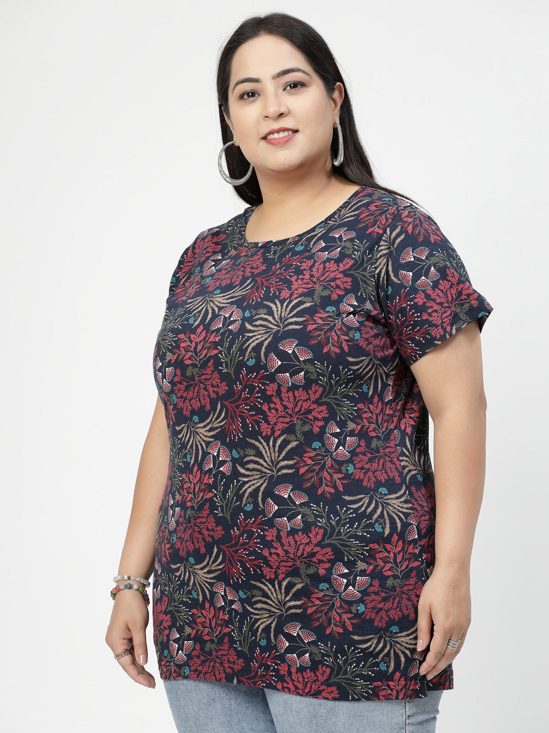 Plus Size Floral Printed Round Neck Short Sleeves Cotton T-shirt