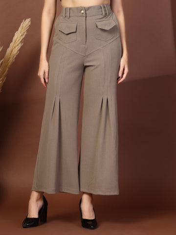 Women Loose Fit Pleated Trousers