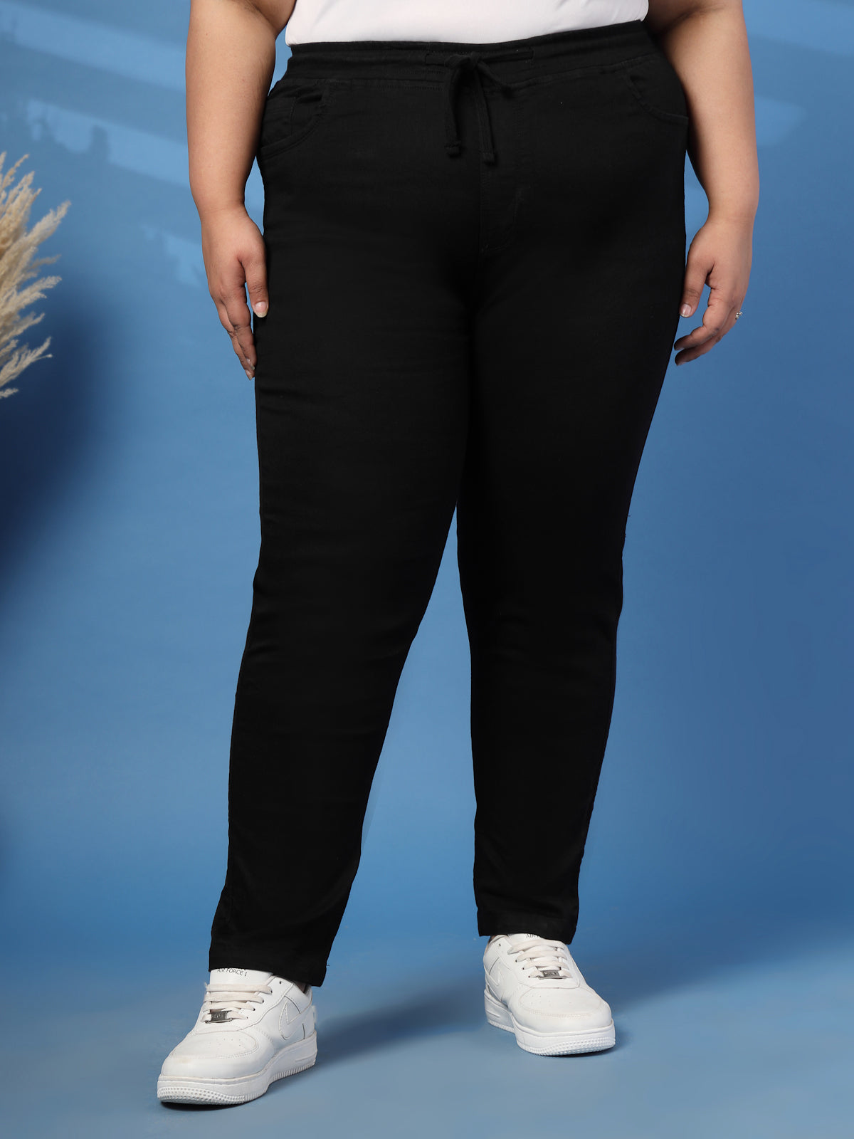 Plus Size Regular Fit Mid-Rise Stretchable Jeans