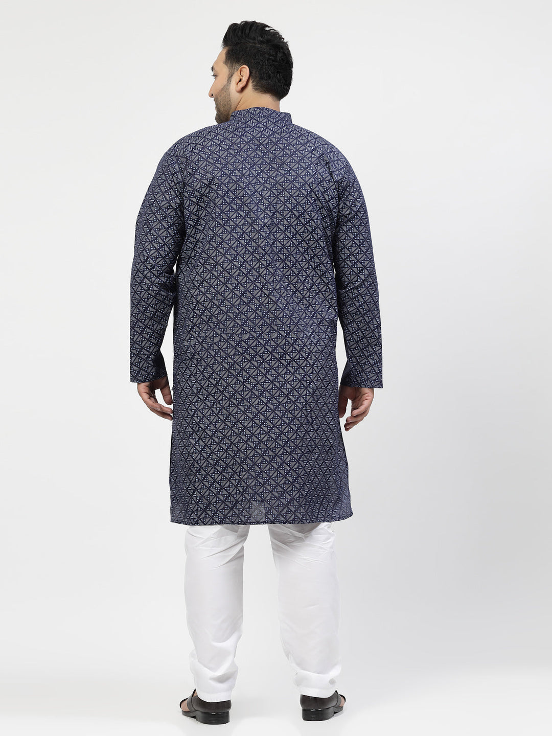 Men Navy & White Self Design Kurta with Pyjamas