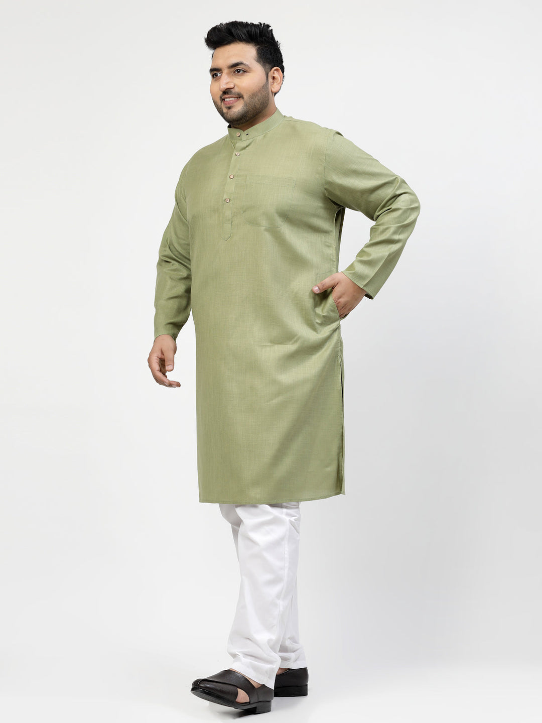 Men Green & White Solid Kurta with Pyjamas