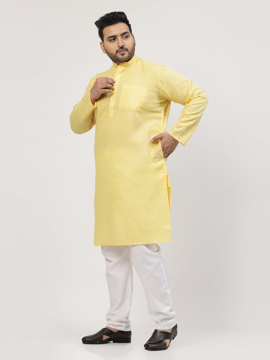 Plus Size Yellow & White Regular Pure Cotton Kurta with Pyjamas