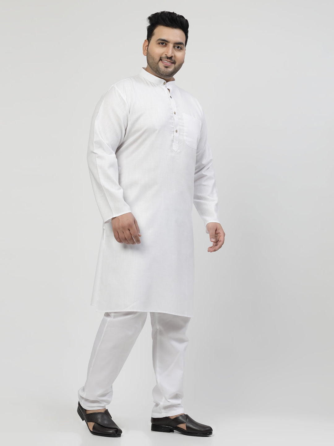 Men White Solid Kurta with Pyjamas