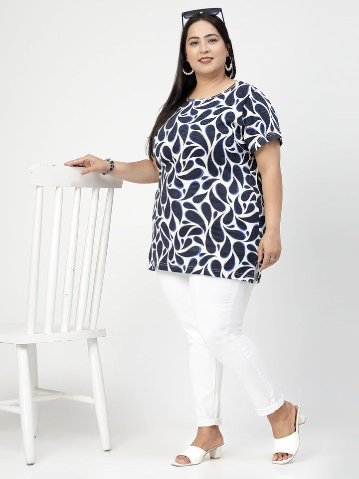 Round Neck Short Sleeves Abstract Printed Cotton Regular Fit Plus Size T-shirt