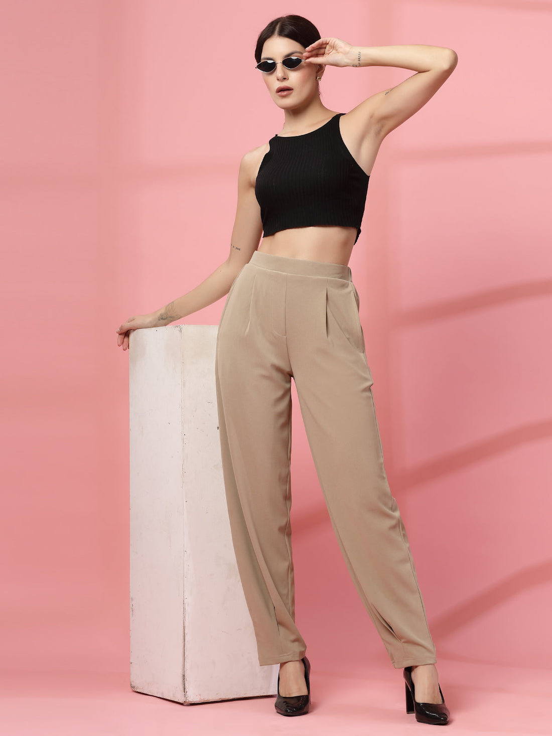 Women Nude Regular Fit Mid-Rise Pleated Trousers