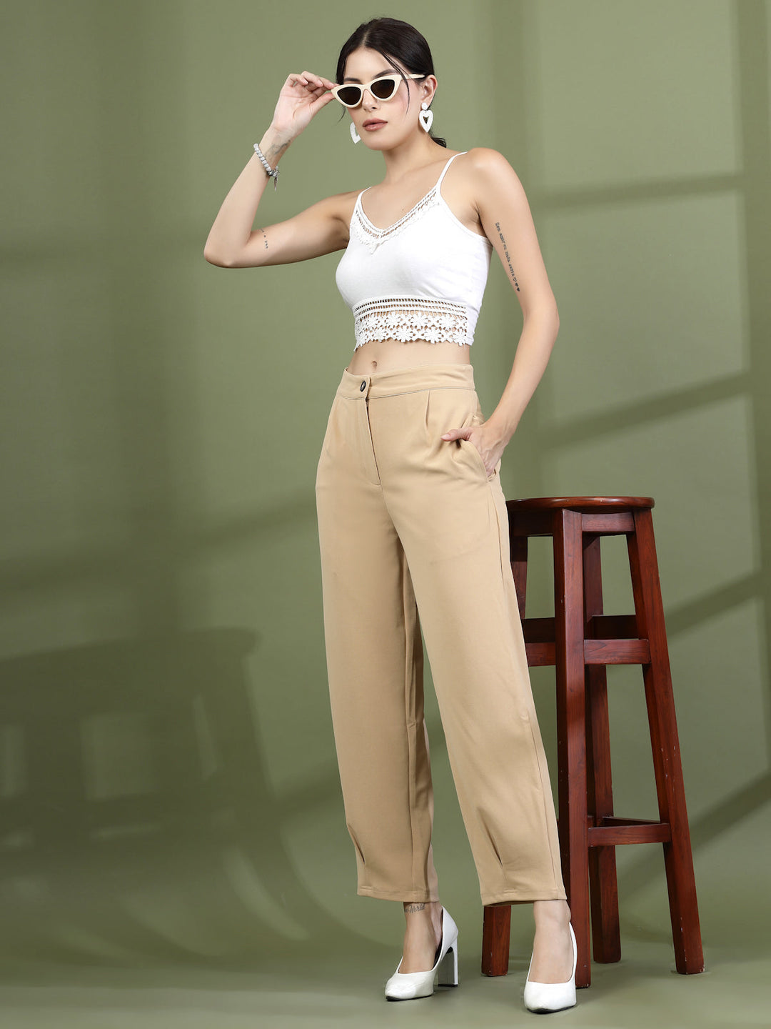 Women Nude Regular Fit Mid-Rise Parallel Trousers