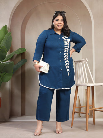 Plus Size Embroidered Spread Collar Shirt & Trouser