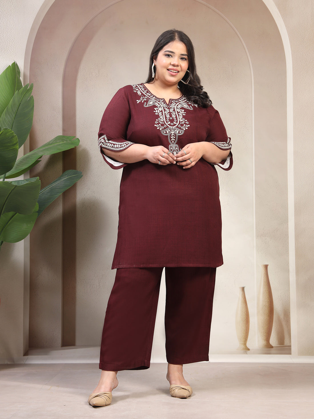 Plus Size Women Embroidered Tunic With Trouser
